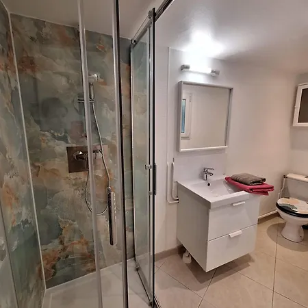 D'hotes Les Libellules Bed & Breakfast