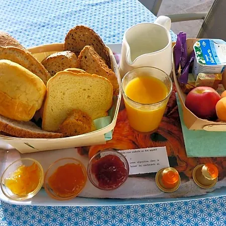 D'hotes Les Libellules Bed & Breakfast