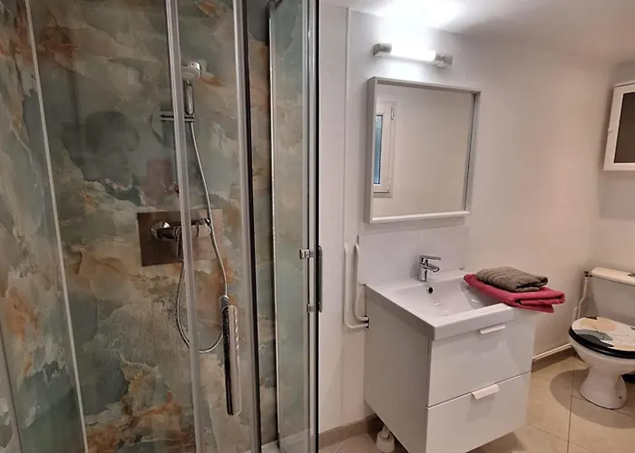 D'hotes Les Libellules Bed & Breakfast